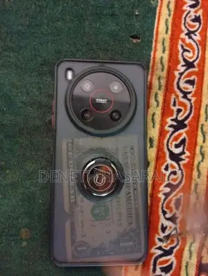 ZTE nubia V70 Max (Used)