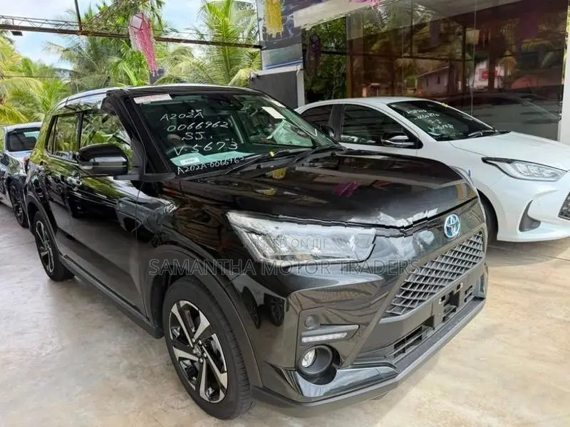 Toyota Raize Hybrid 1200cc 2024