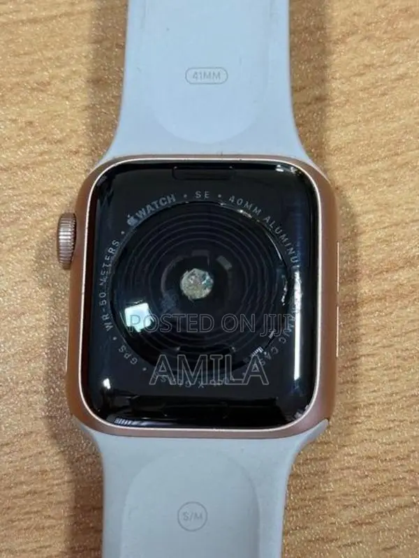 Apple iWatch SE