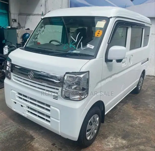 Suzuki Every 2025
