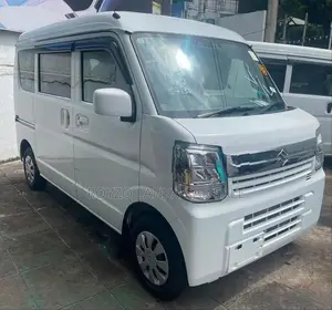 Suzuki Every 2025