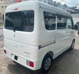 Suzuki Every 2025