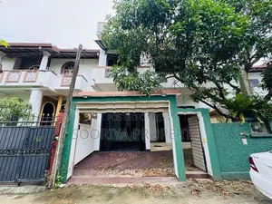 අතිනවීන සුඛෝපභෝගී දෙමහල් නිවසක් විකිණීමට ඇත - Piliyandala