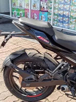 Bajaj Pulsar N160 Premium 2015