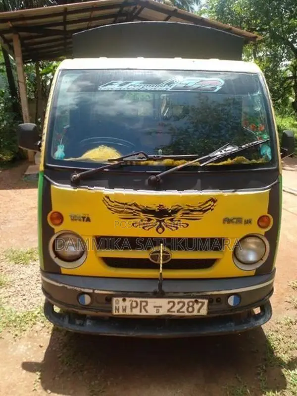 Tata Dimo Batta 2011