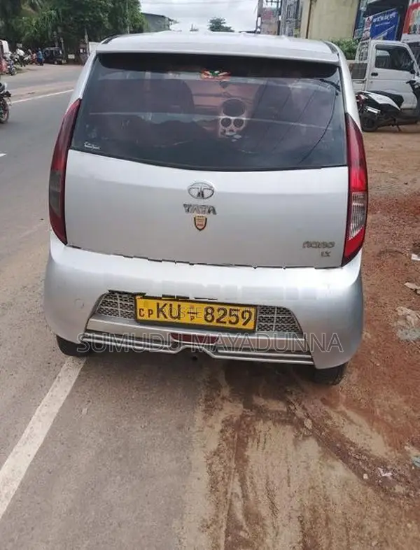 Tata Nano 2012