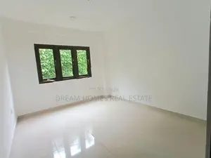 Well Maintained House with Large Garden for Sale – Piliyandala