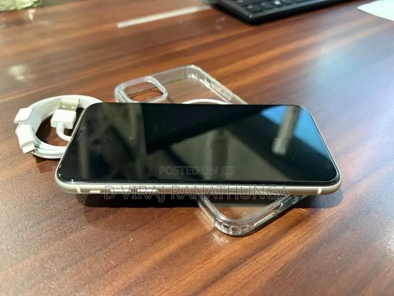 Apple iPhone 11 (Used)