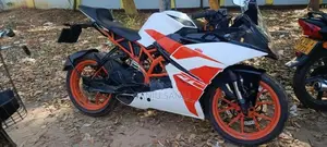 KTM RC 200 2018