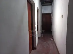 Land with Big Old House for Sale - Seneviratne Road, Hekitta, Wattala