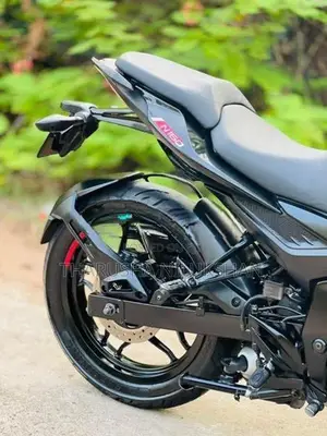 Bajaj Pulsar N160 2025