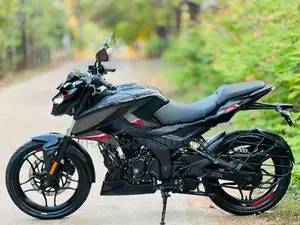 Bajaj Pulsar N160 2025