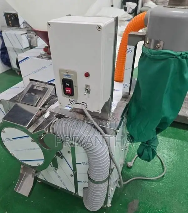 Soybean Dehusking Machine with Dust Collector