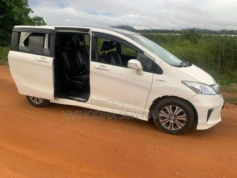 Honda Freed 2013