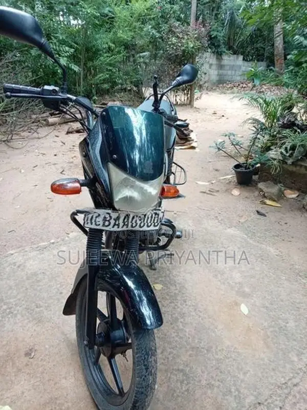 Bajaj Platina 100 2013