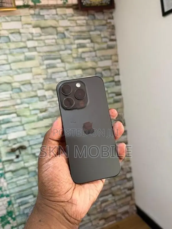 Apple iPhone 15 Pro 256GB (Used)