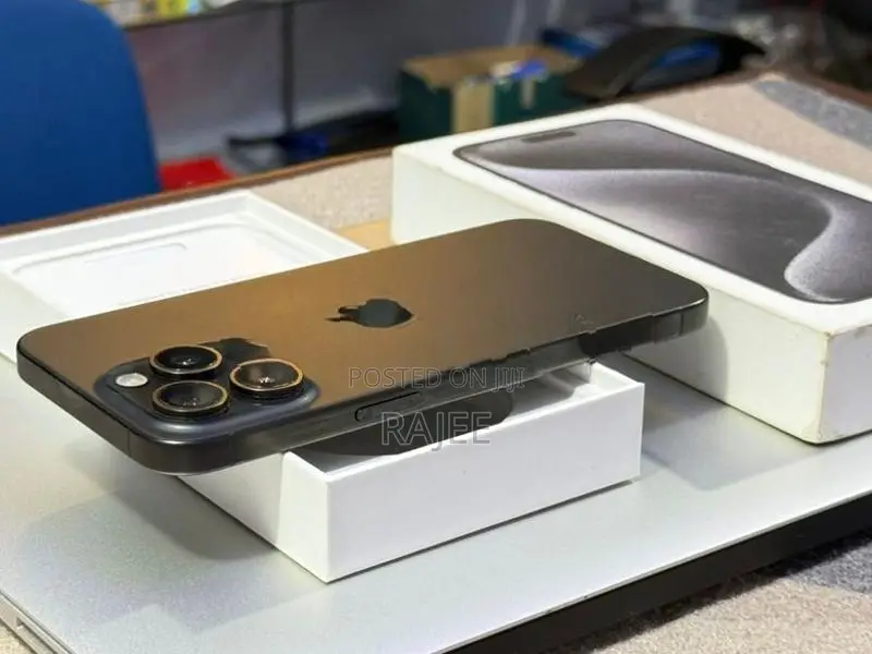 Apple iPhone 15 Pro Max (Used)
