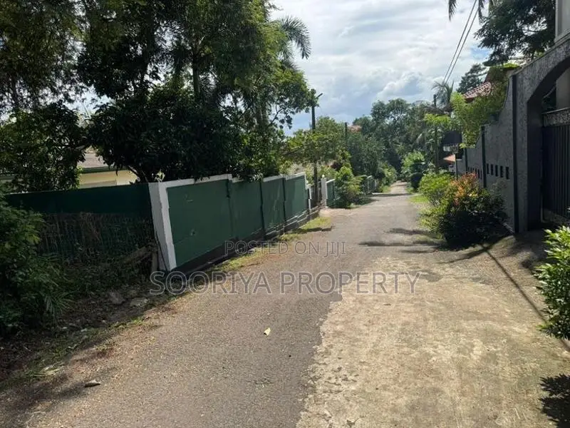 Near Colombo Road ( 120 ) Superb Land for Sale in Piliyandala