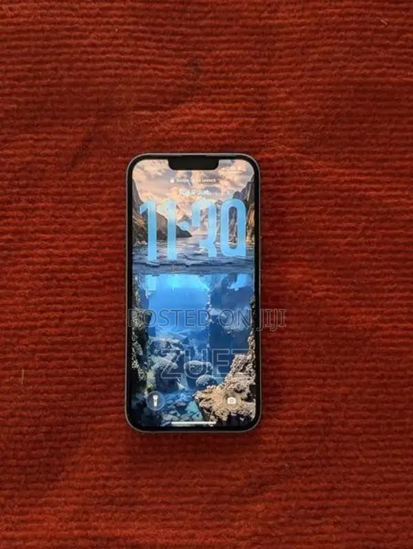 Apple iPhone 14 (Used)