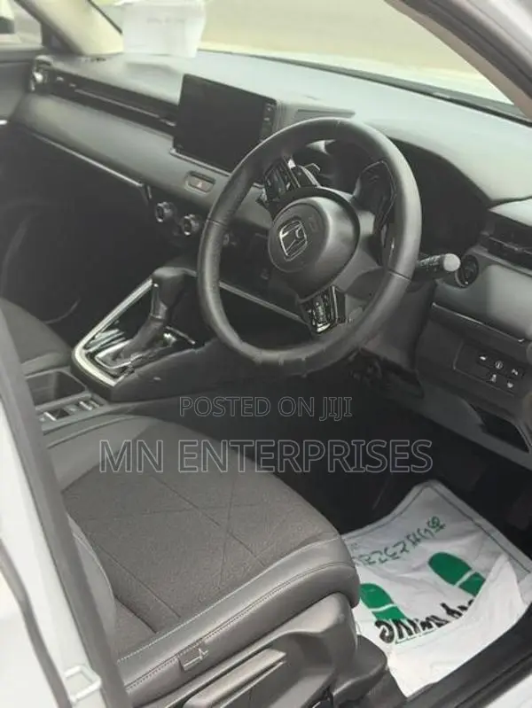 Honda Vezel Premium 2025