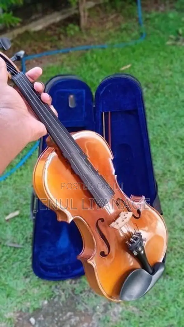 Neero Violin