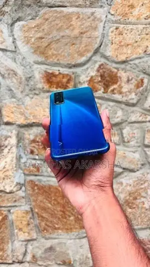 Vivo V20 (Used)