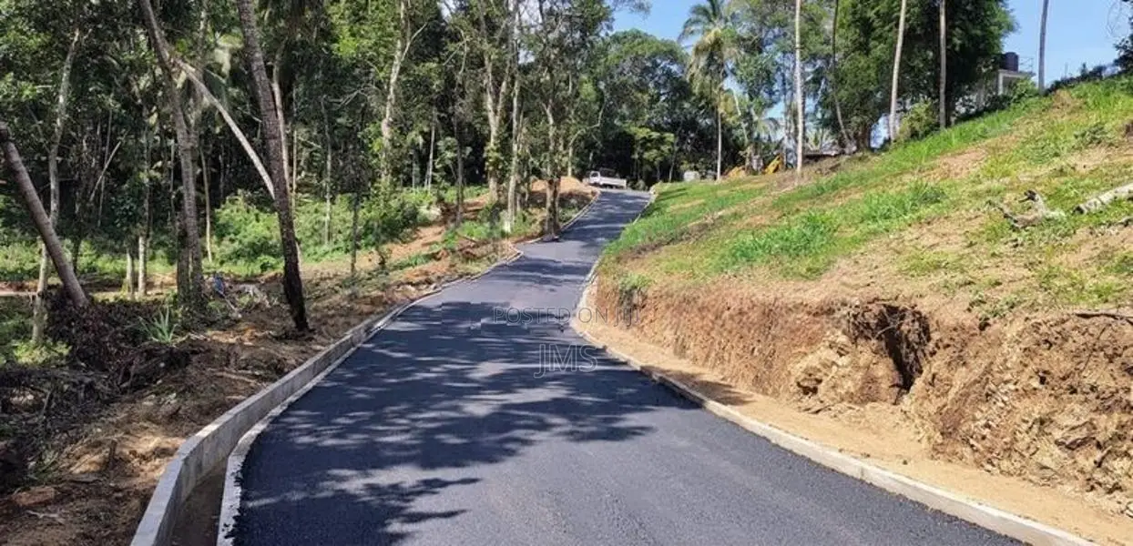 Blockout Residential Valuable Land for Sale in Kandy- Manikhinna Walal