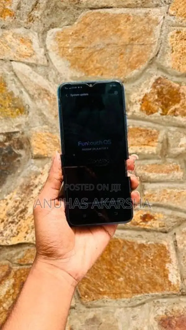 Vivo V20 (Used)