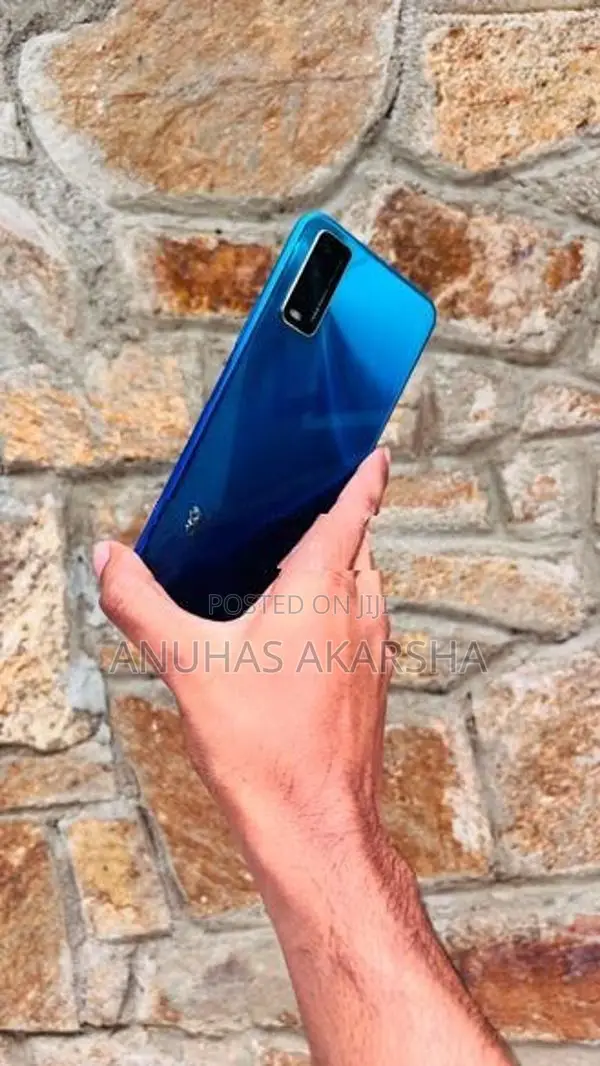 Vivo V20 (Used)