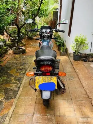 Bajaj Platina 100 2014