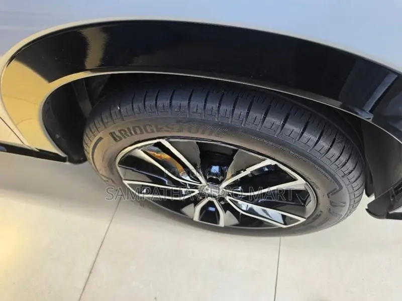 Honda Vezel Z Play Moon Roof 2026