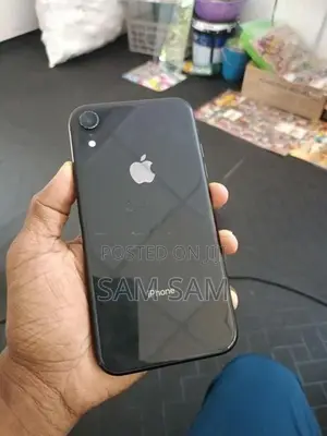 Apple iPhone XR (Used)