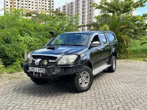 Toyota Hilux Vigo 2011