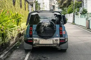 Land Rover Defender 110 P300 X Dynamic 2023
