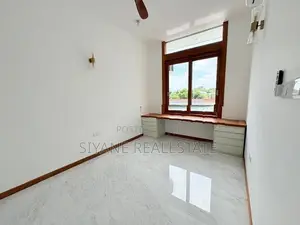 Luxury New House for Sale in Battaramulla