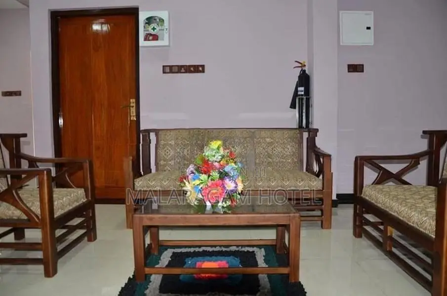 Malaragam Hotel Holiday Bungalow Rooms for Short Term Rent Jaffna