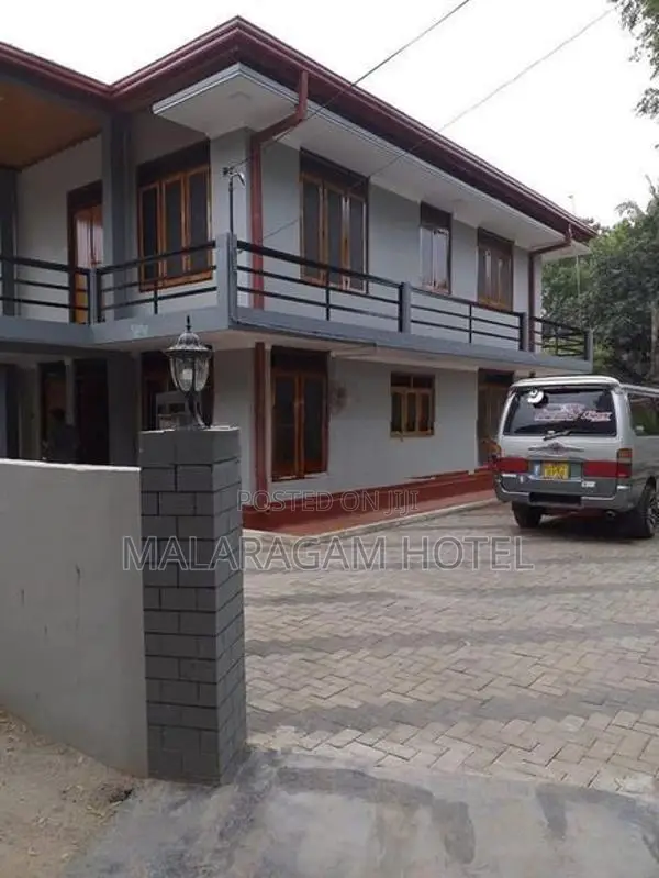 Malaragam Hotel Holiday Bungalow Rooms for Short Term Rent Jaffna