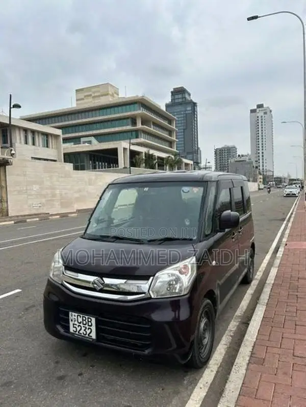 Suzuki Spacia Custom 2017