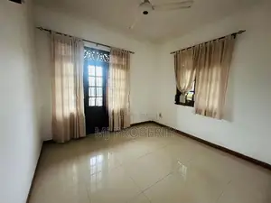 ( YR-1054) Valuable 1st Floor House For Rent in Pannipitiya