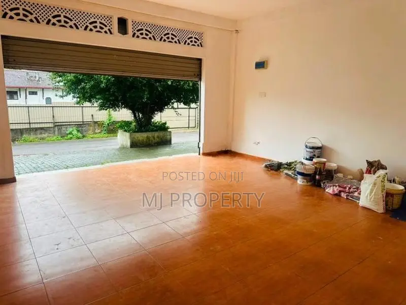 ( YC-1056) Valuable Commercial Shop Space Rent in Pannipitiya