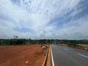 ඉඩමක් කලුතරින්