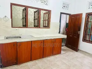 ( YC-1056) Valuable Commercial Shop Space Rent in Pannipitiya