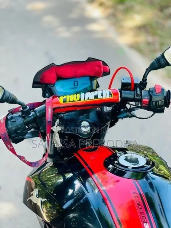 TVS Apache RTR 200 2019