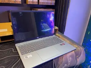 HP 15-fc0266au AMD Ryzen 5 12GB SSD 8GB DDR5