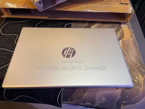 HP 15-fc0266au AMD Ryzen 5 12GB SSD 8GB DDR5