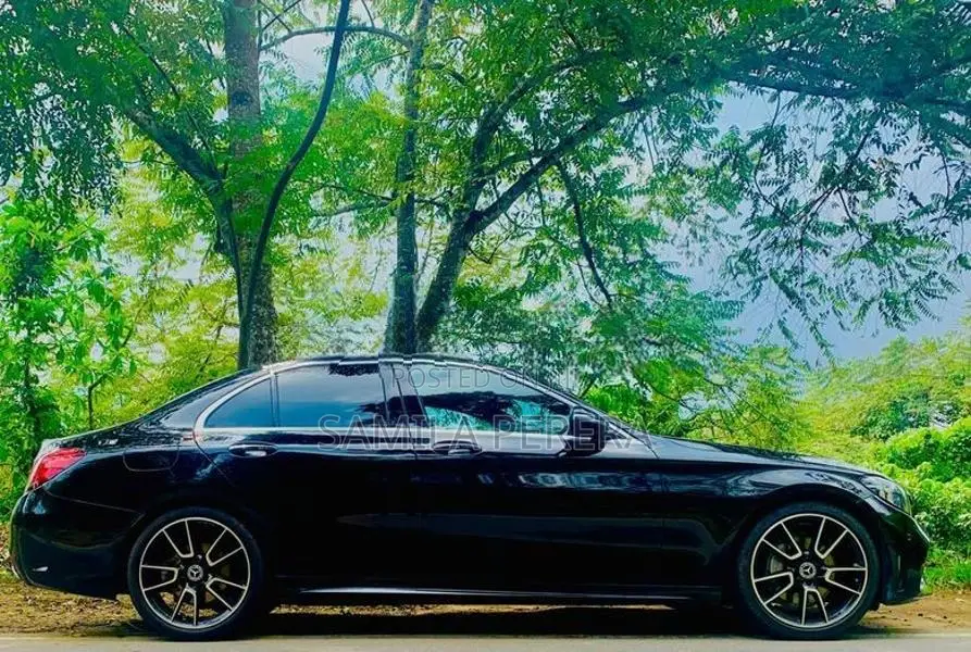 Mercedes Benz C200 2019