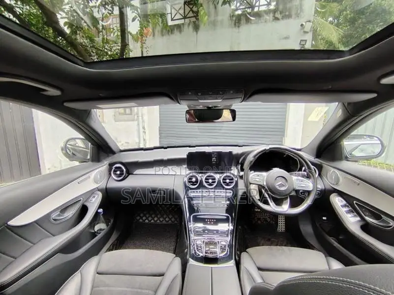 Mercedes Benz C200 2019