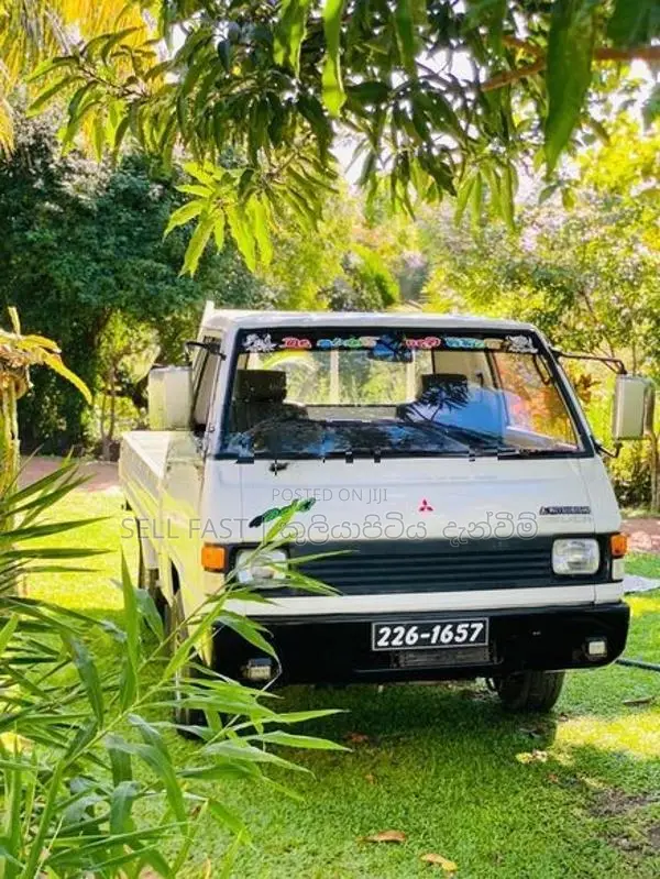 Mitsubishi Delica L300 Po5 Lorry 1991