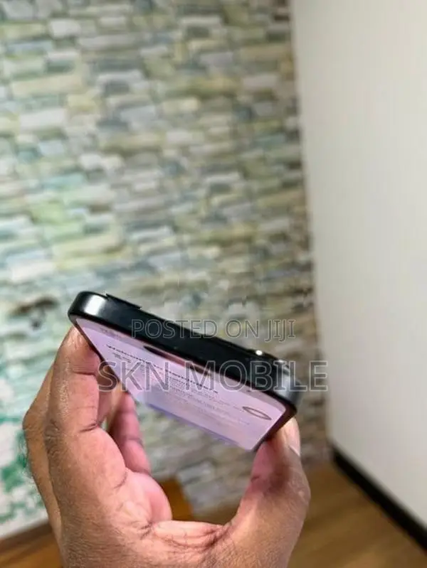 Apple iPhone 15 128GB (Used)