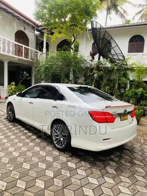 Toyota Camry AVV50 2011